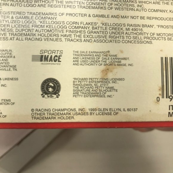 Racing Champions 1993 Davey Allison #28 Stock Car 1:24 Scale Die Cast New - Picture 10 of 12